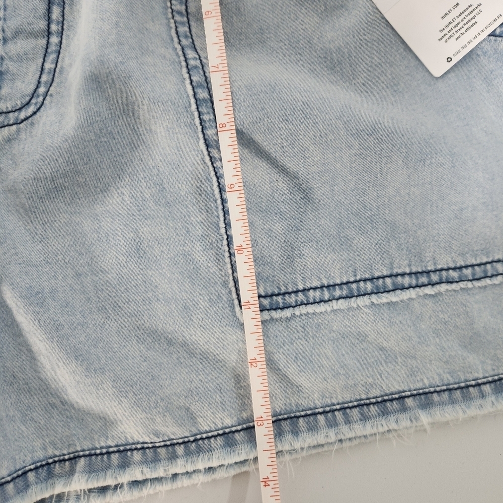 Hurley Women's Light Blue Denim Shorts, Size Small, NWT - Picture 8 of 8
